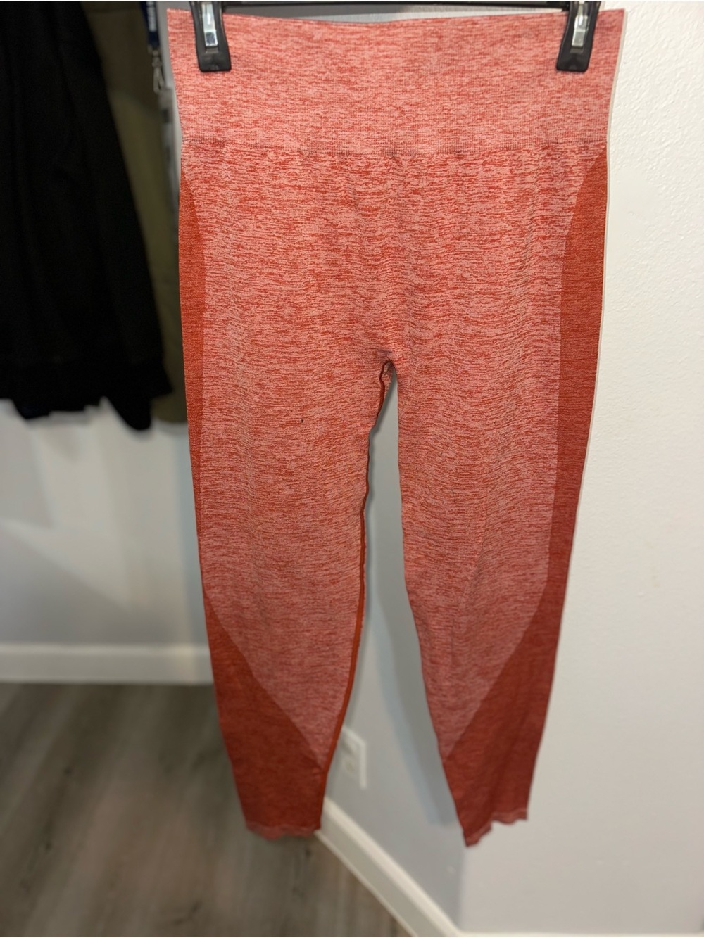 Victoria's Secret Heathered Rust-Red Seamless Leggings